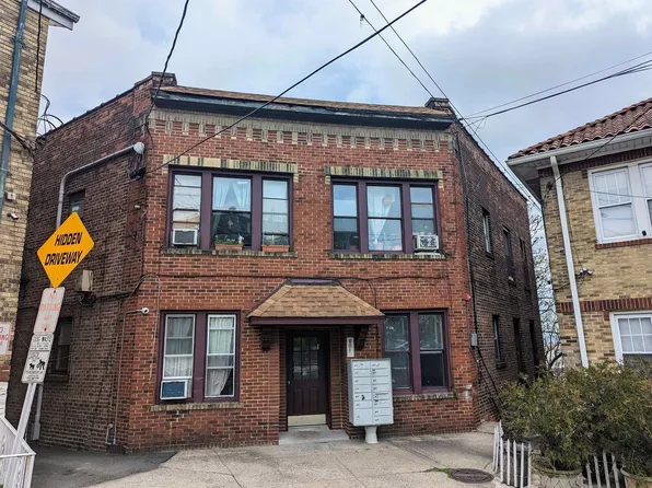 601 Columbia Avenue image 1 of 10