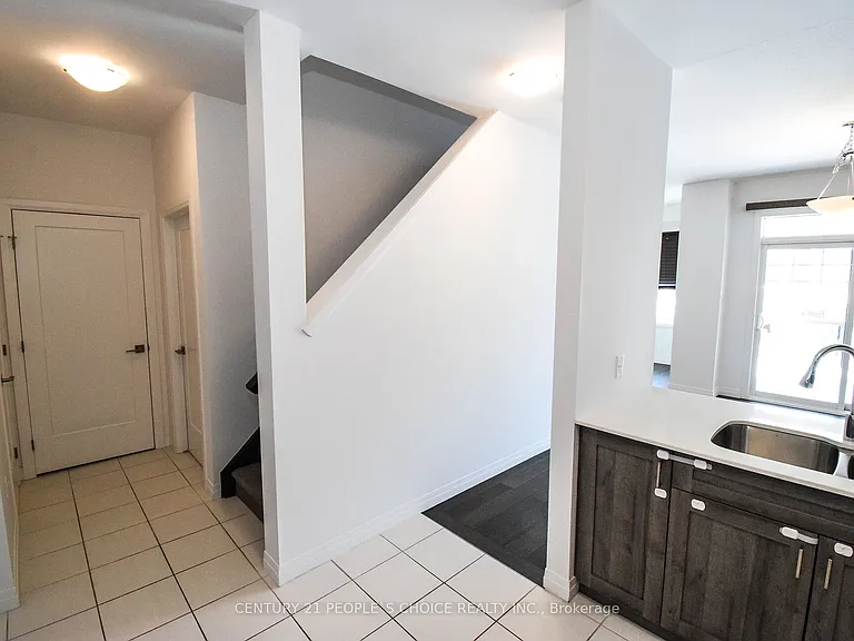 15 Hoffman Ln — Photo 24
