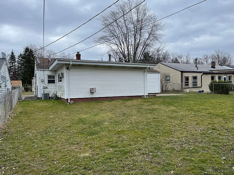 1116 Ranchland Dr — Photo 40