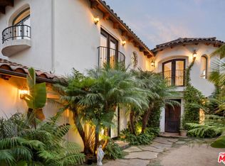 7427 Henefer Ave, Los Angeles, CA 90045