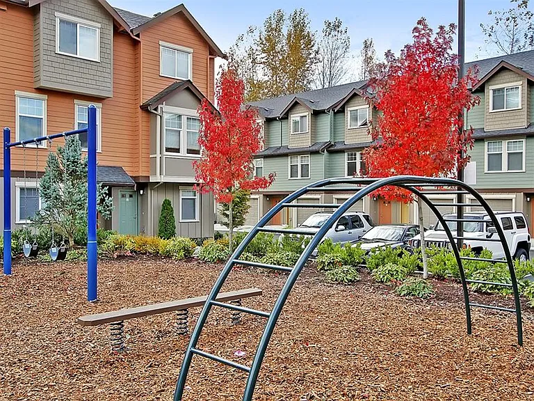Northshore Townhomes — Photo 12