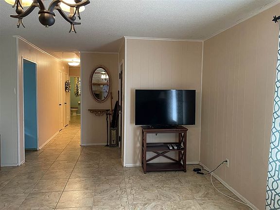 4th image of 124 Horseshoe Dr