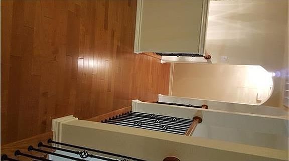 5th image of 1009 Discovery St