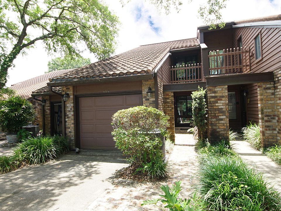 1st image of 404 Regatta Dr