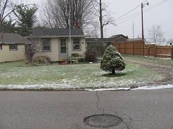 1st image of 910 Moneta Ave