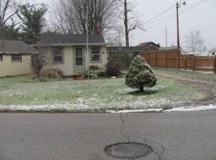 910 Moneta Ave, Aurora, OH 44202