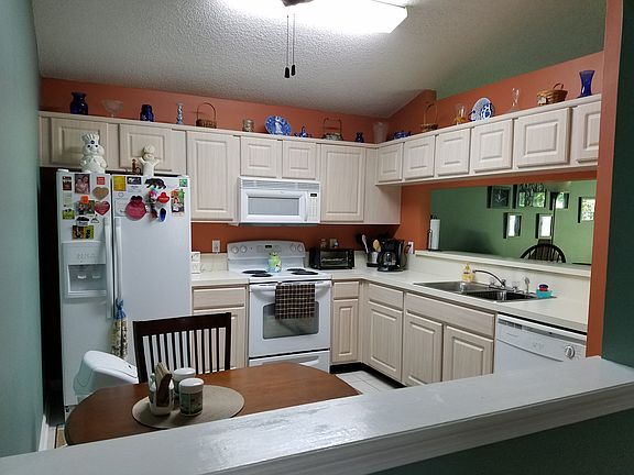 4th image of 11083 Santa Fe St N