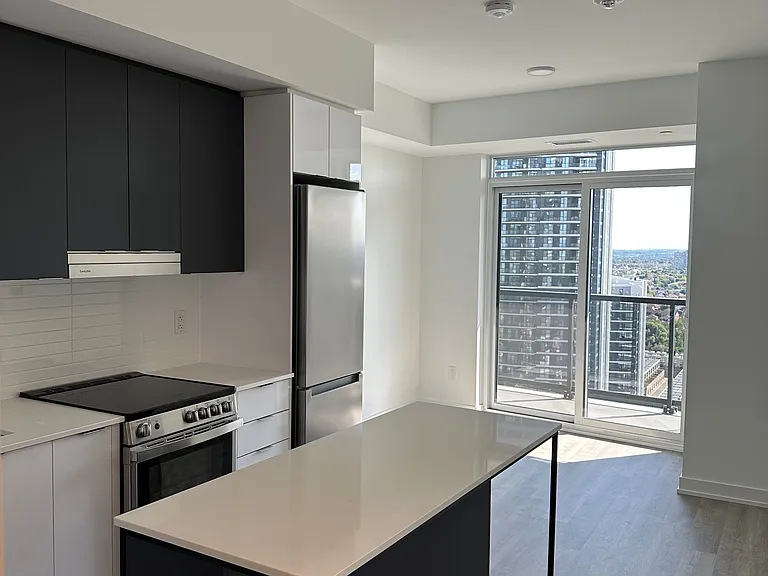 5105 Hurontario St #2107 — Photo 3