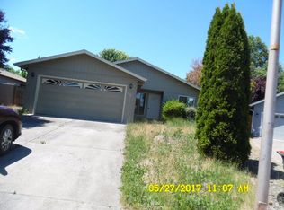 3049 Clearview Ave, Medford, OR 97501