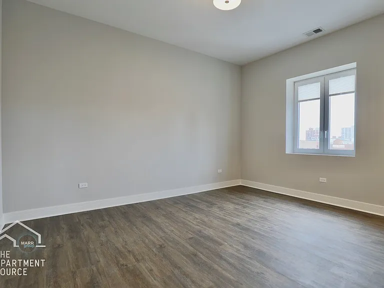 937 W Irving Park Rd #2 — Photo 7