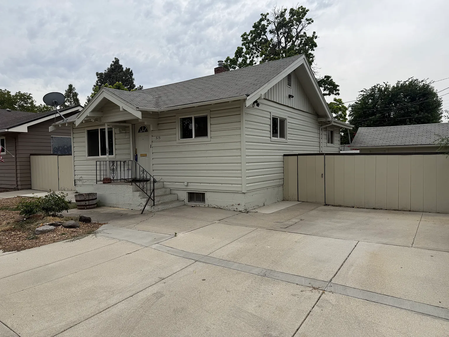 2 bed, 1400 sqft, $2,000 — Photo 2