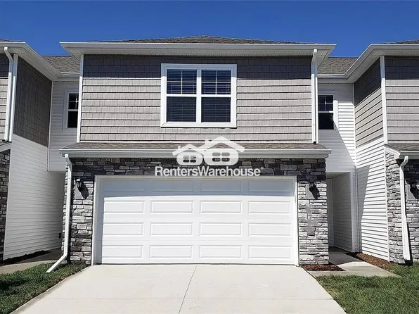 2124 Bugge Dr, Adel, IA