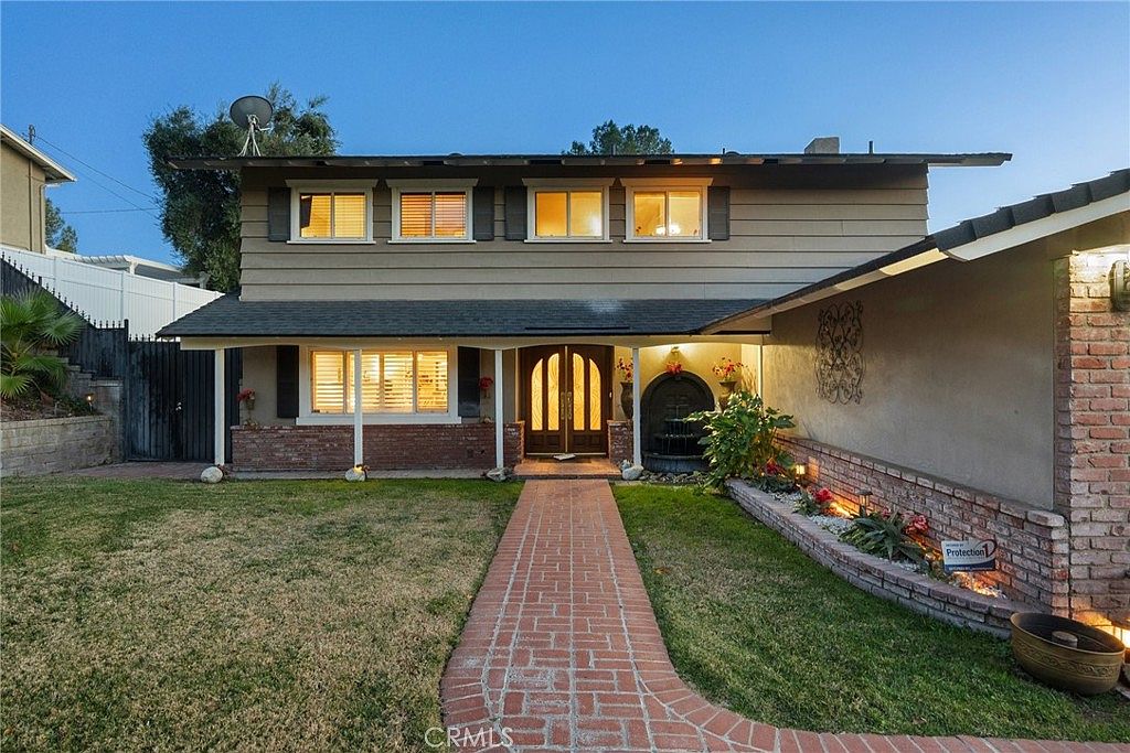 23810 Fambrough St, Santa Clarita, CA 91321 | MLS #SR24080897 | Zillow