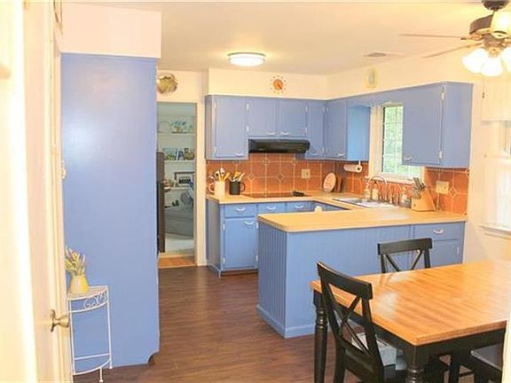 3rd image of 3730 Southwood Dr