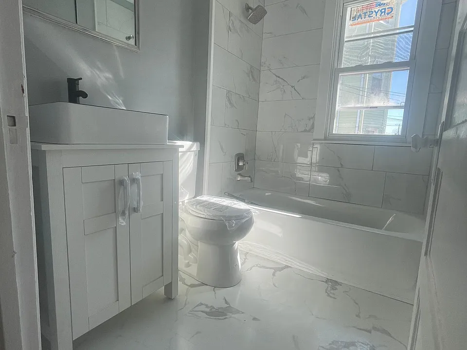14 Allen St #2