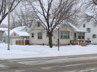 912 Humiston Ave, Worthington, MN 56187