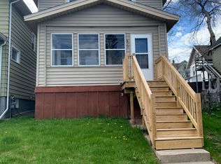 823 E 8th St, Duluth, MN 55805