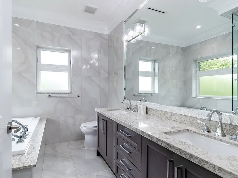 3106 W 10th Ave — Photo 12