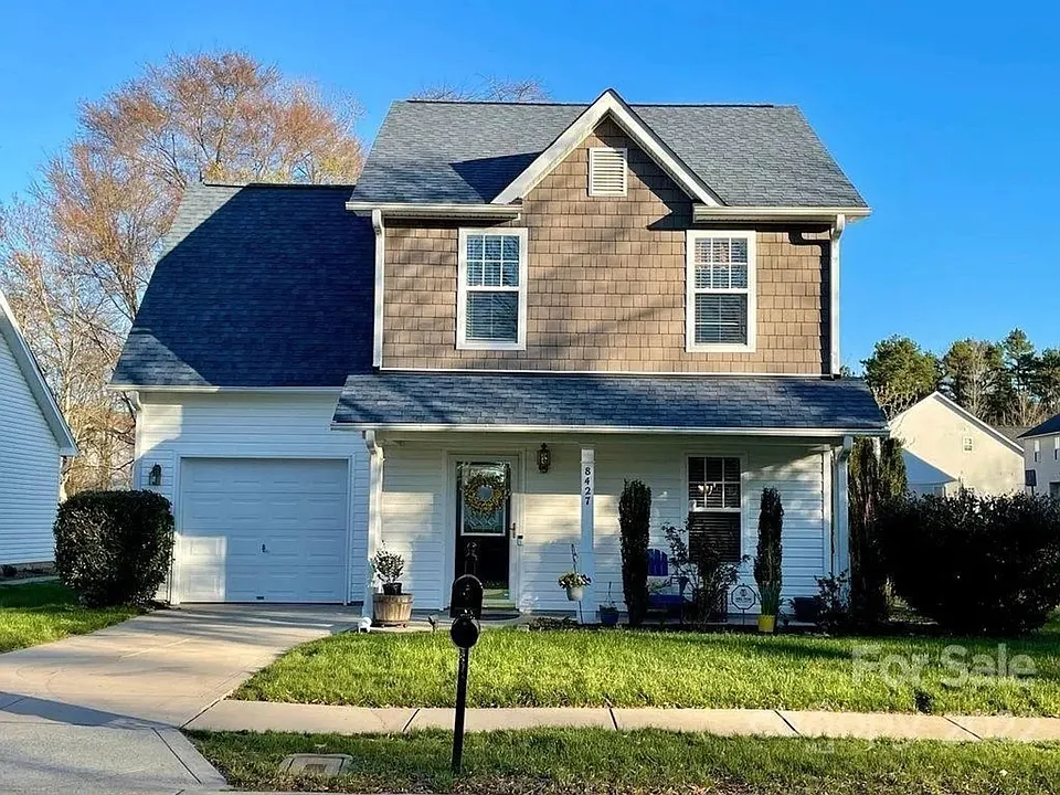 8427 Meadowcreek Village Dr