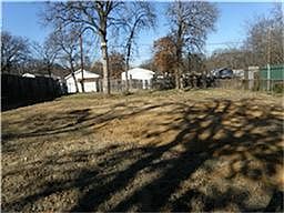 2nd image of 4415 Bradley Ln