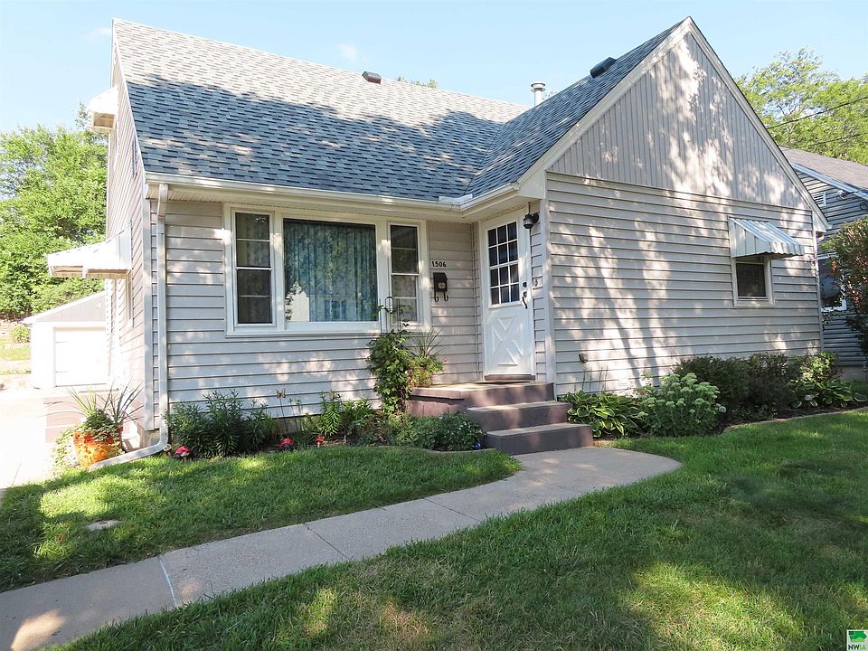1st image of 1506/1506 1/2 Linden Way