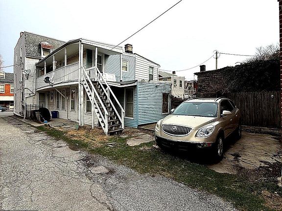 5th image of 526 W Philadelphia St