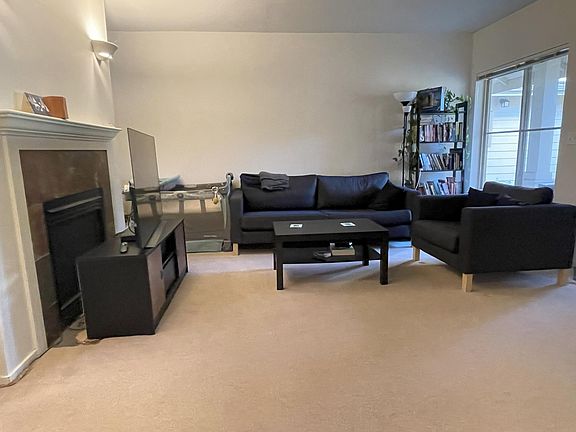 3rd image of 16004 NE 91st Way #1602