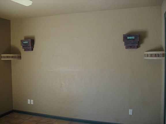 5th image of 1725 N Date St #11