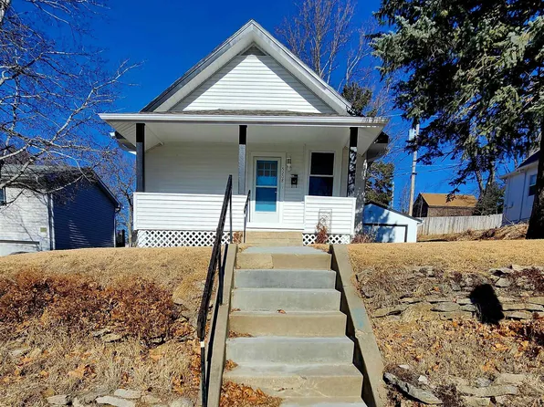 5208 William St, Omaha, NE 68106