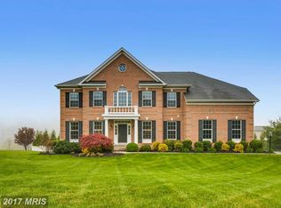1 Lakeside Farm Ct, Glen Arm, MD 21057