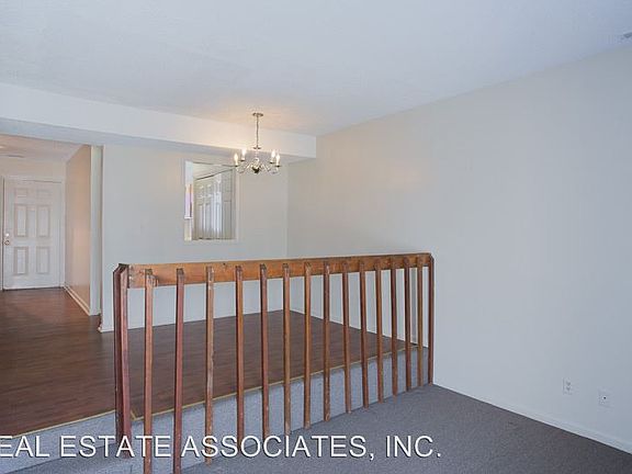5th image of 903 Kendall Dr