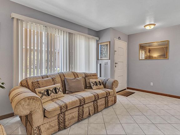 4th image of 1220 Marionola Way