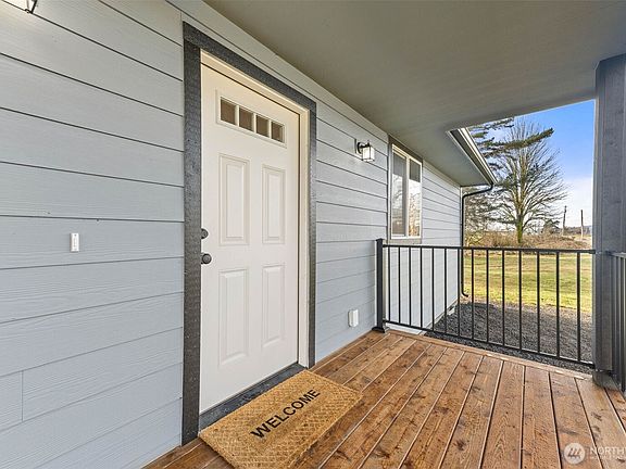 4th image of 40 Hiram Hall Road