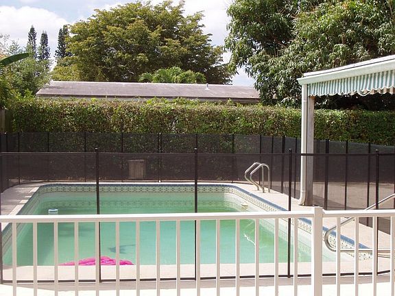 Home For Sale In North Palm Beach Vlg Of 3