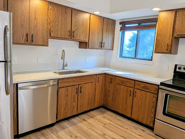 515 Clearwater Dr — Photo 15