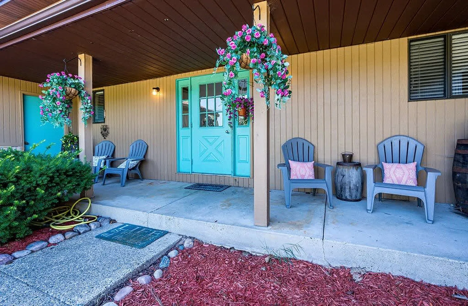 2 bed, 1.0 bath, 893 sqft, $1,092 — Photo 4