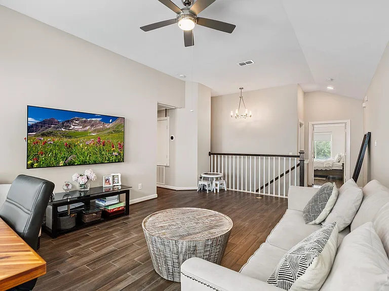 8904 Aventino Way — Photo 22