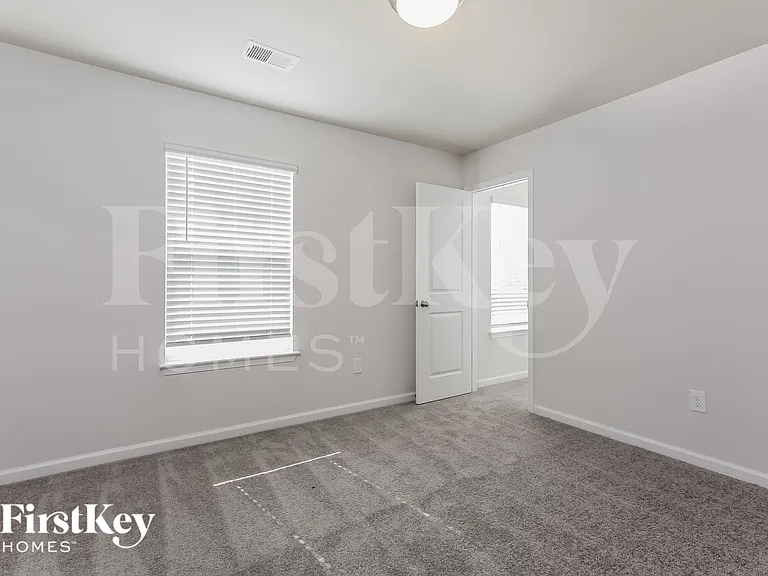 503 Carronade Ct — Photo 12