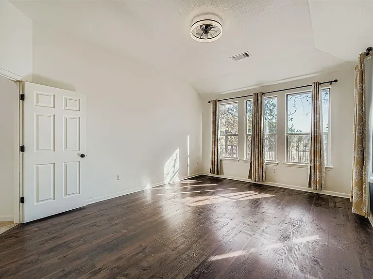 212 Great Circle Cv — Photo 15