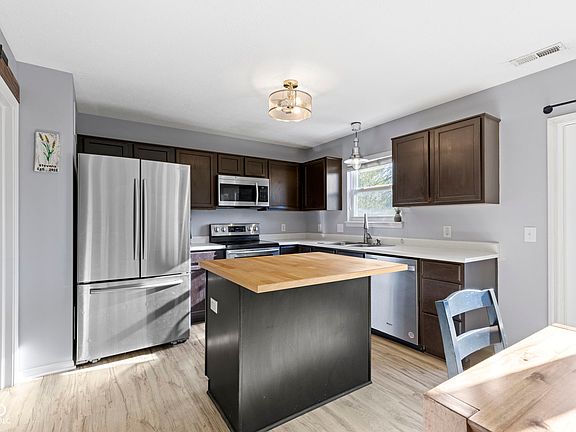 4th image of 11741 Langham Crescent Ct