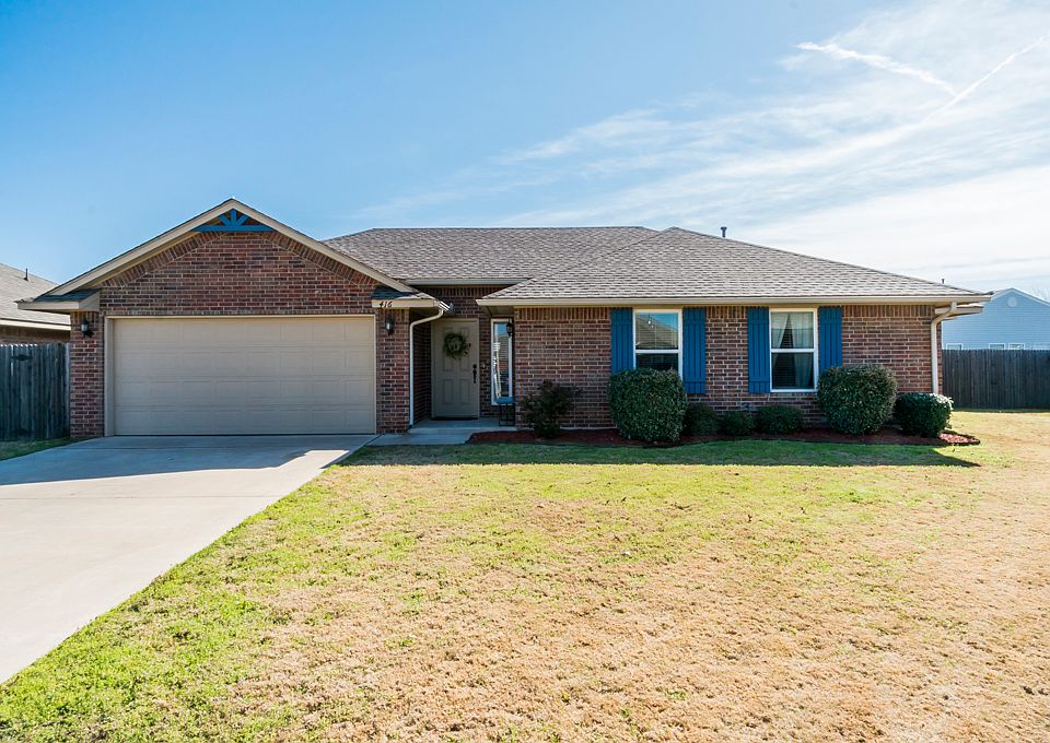 1st image of 416 Hidden Creek Way