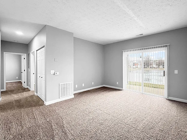 Cross Lake Apartments — Photo 168
