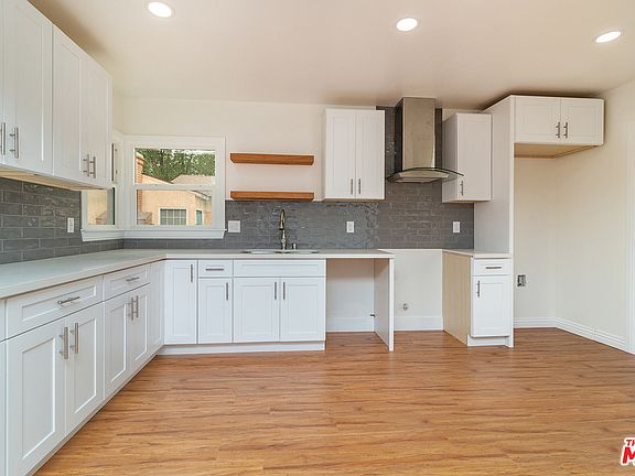 5th image of 11031 Dorland Dr