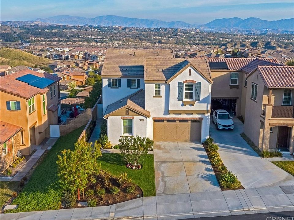 1st image of 28972 N West Hills Dr