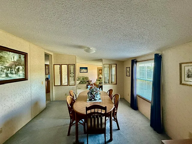 470 Hilltop Ct — Photo 9
