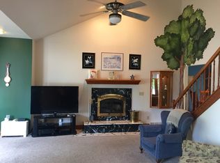 1513 Petula Ave, Fond Du Lac, WI 54937