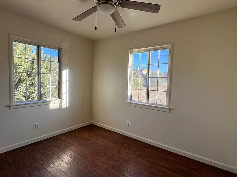 1400 Nancy St — Photo 16
