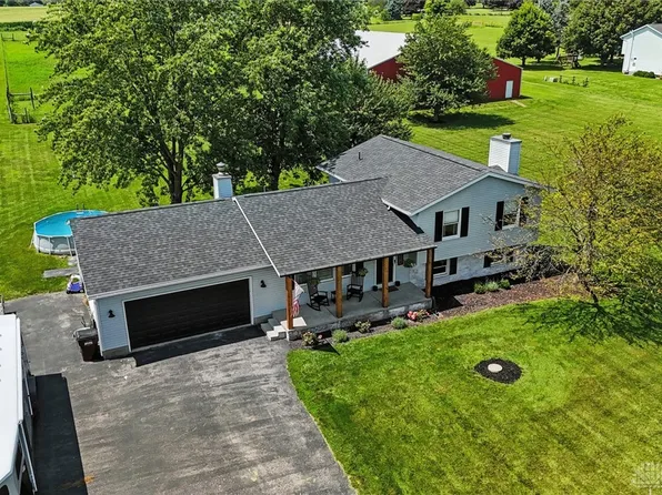 1255 Bischoff Rd, New Carlisle, OH 45344