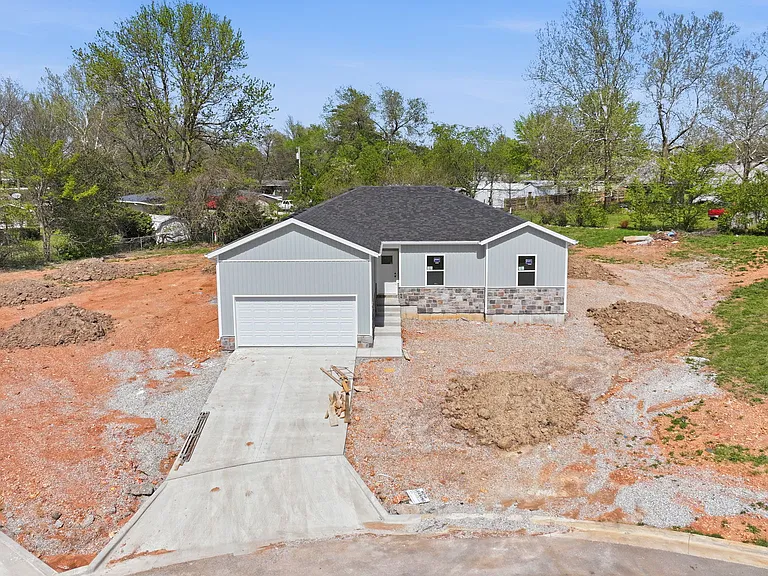 47 Whitley Ln — Photo 8