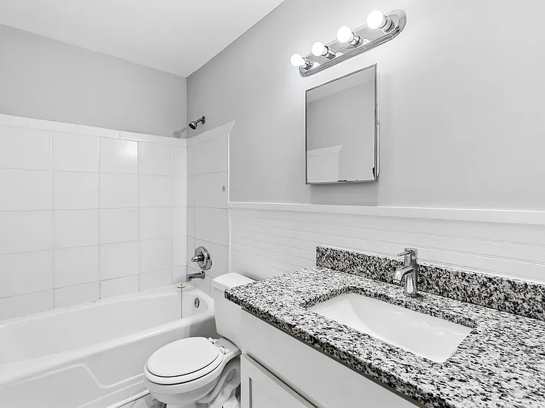519 W Florida St — Photo 12